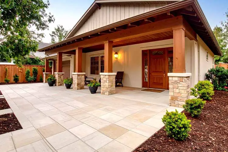 Porch floor tiles design ideas for welcoming entrances